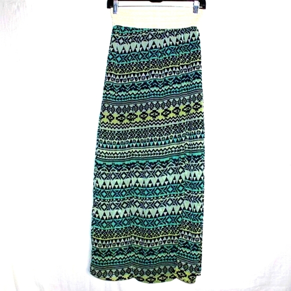 No Boundaries Tribal Diamond Maxi Skirt | Size M (7-9) | Boho, Super Cute!! - Picture 1 of 10